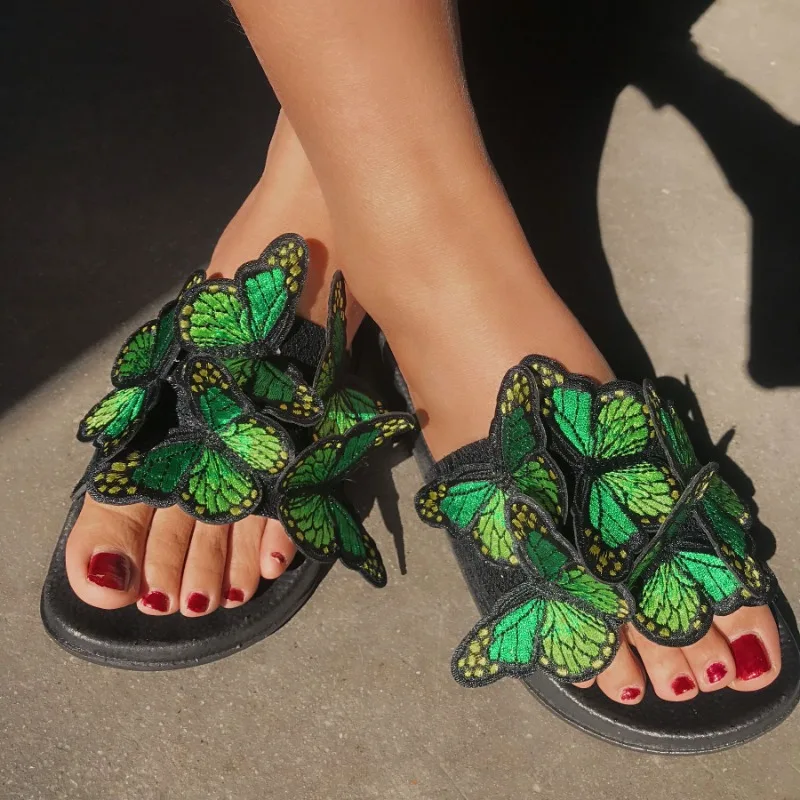 

Women Retro Butterfly Slippers Summer Fashion embroidery Lightweight Anti Slip Flat Bottom Sandal Outdoor Beach Casual Shoes