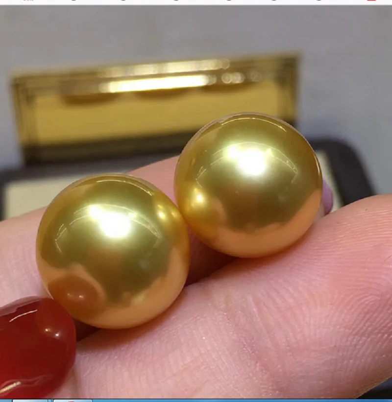 

Charming Pair of 13-14mm Natural Sea Genuine Golden Round Good Luste Loose Pearl Gem Genstone 106AAA
