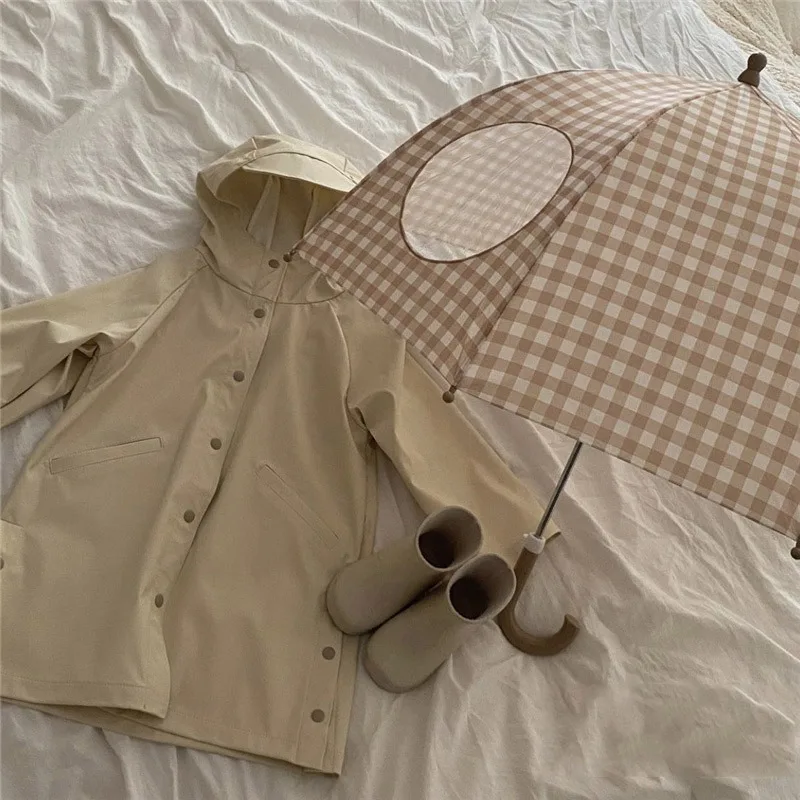 Retro plaid children's umbrella, cute baby street photo, small fresh umbrella