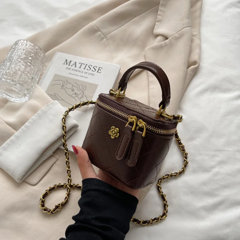 Small  Shoulder Bucket Bag For Women Classic Mini Clutches Female Small Square Bag Crossbody Metal Chain Handbag - 5