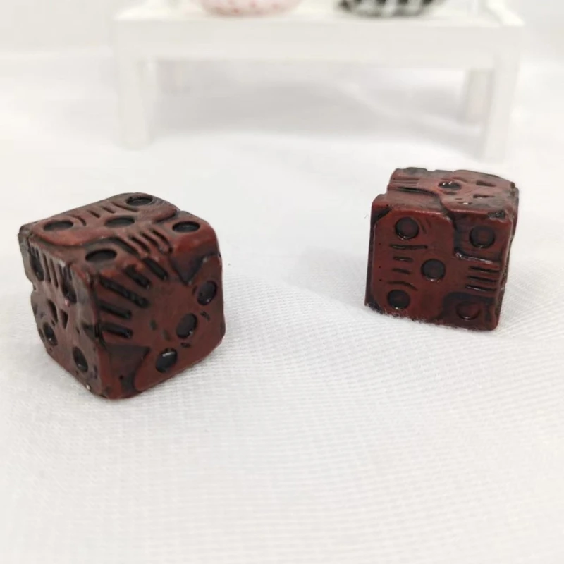2 Pieces Scary Novelty Skull Dices Six Sided Skeleton Dices Club Pub Party Board Game Halloween Horror Accessories game dice dice set acrylic dice