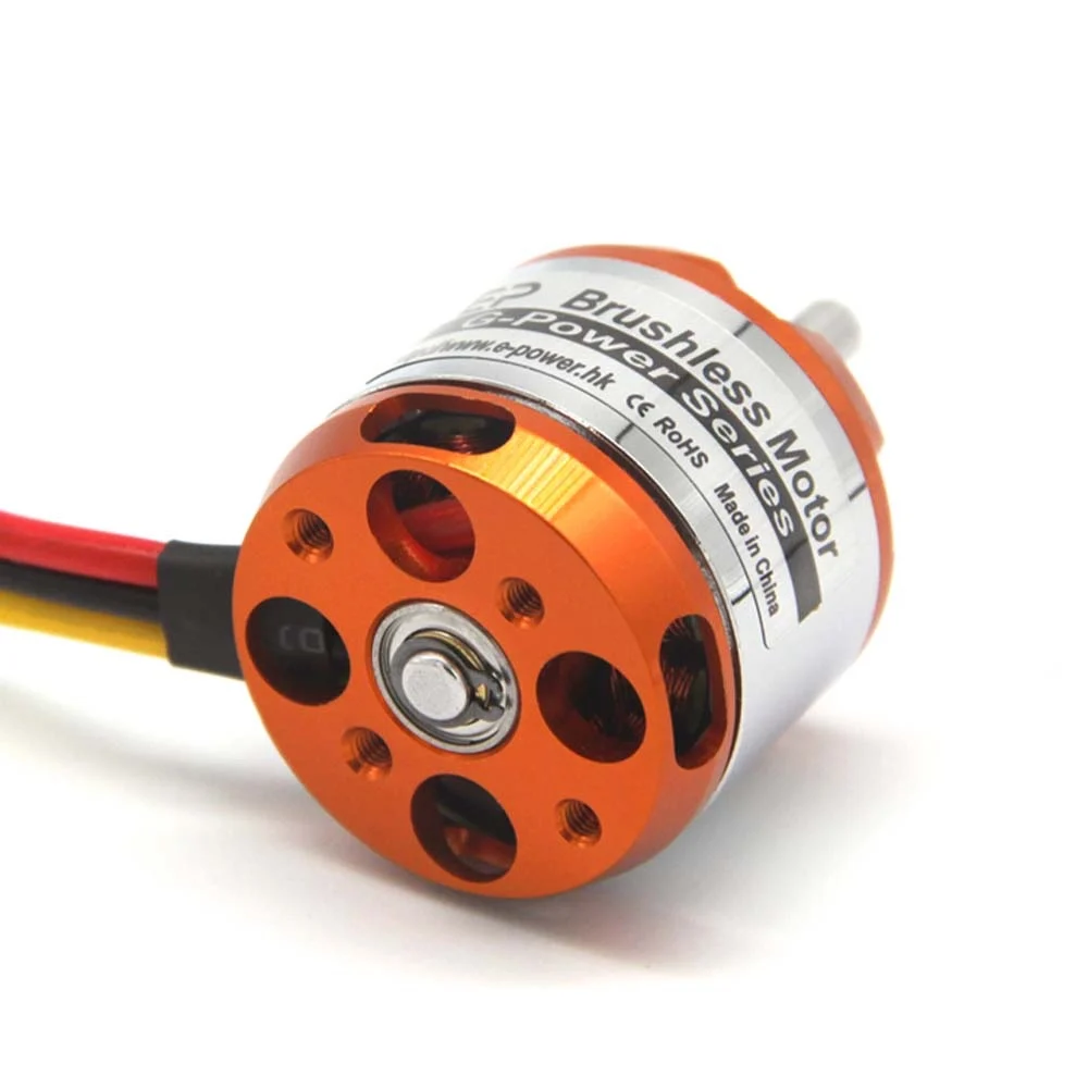 Moteurs brushless D3536 750-1450KV présentés sous différents angles, mettant en avant leur construction robuste.