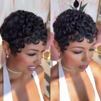 Parrucca da donna in capelli umani, taglio pixie, interamente realizzata a macchina - corta, a strati, riccia con frangia, nero naturale, densità 250%.