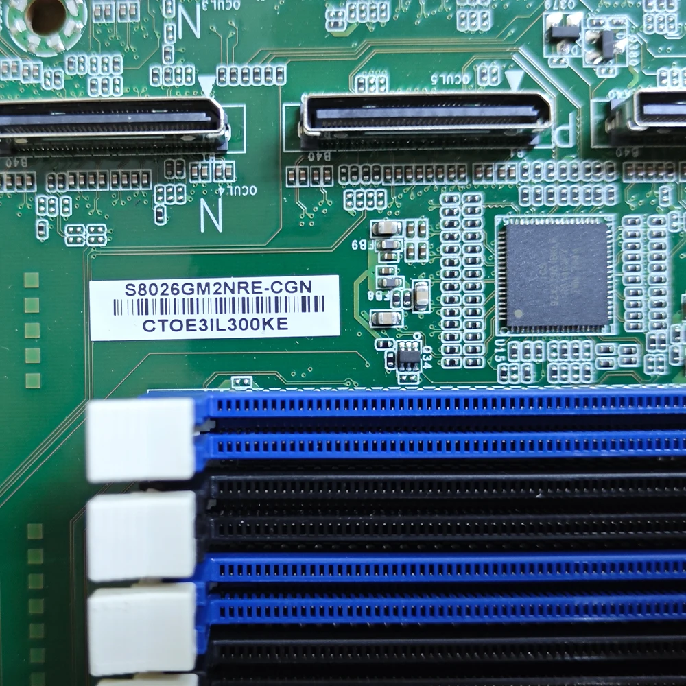 TYAN S8026 サーバーマザーボード S8026GM2NRE-CGN ソケット SP3