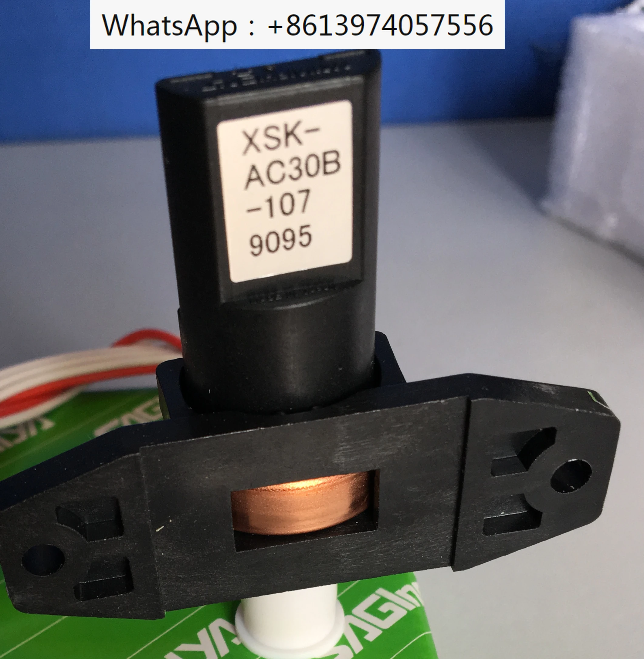 

Pressure sensor XSK-AC35B-107, XSK-AC50B-107, XSK-AC30B-107