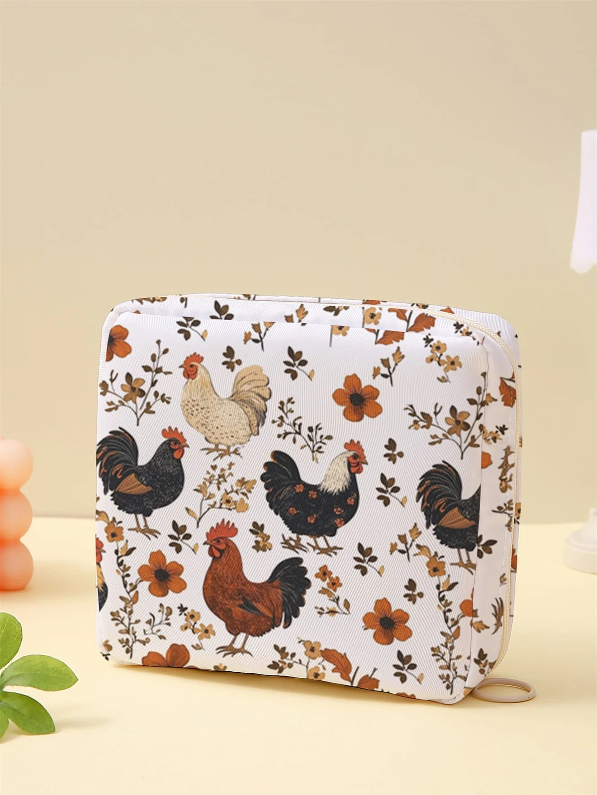 Cartoon hen pattern printed sanitary napkin storage bag, women's lightweight tissue bag, sanitary tissue bag