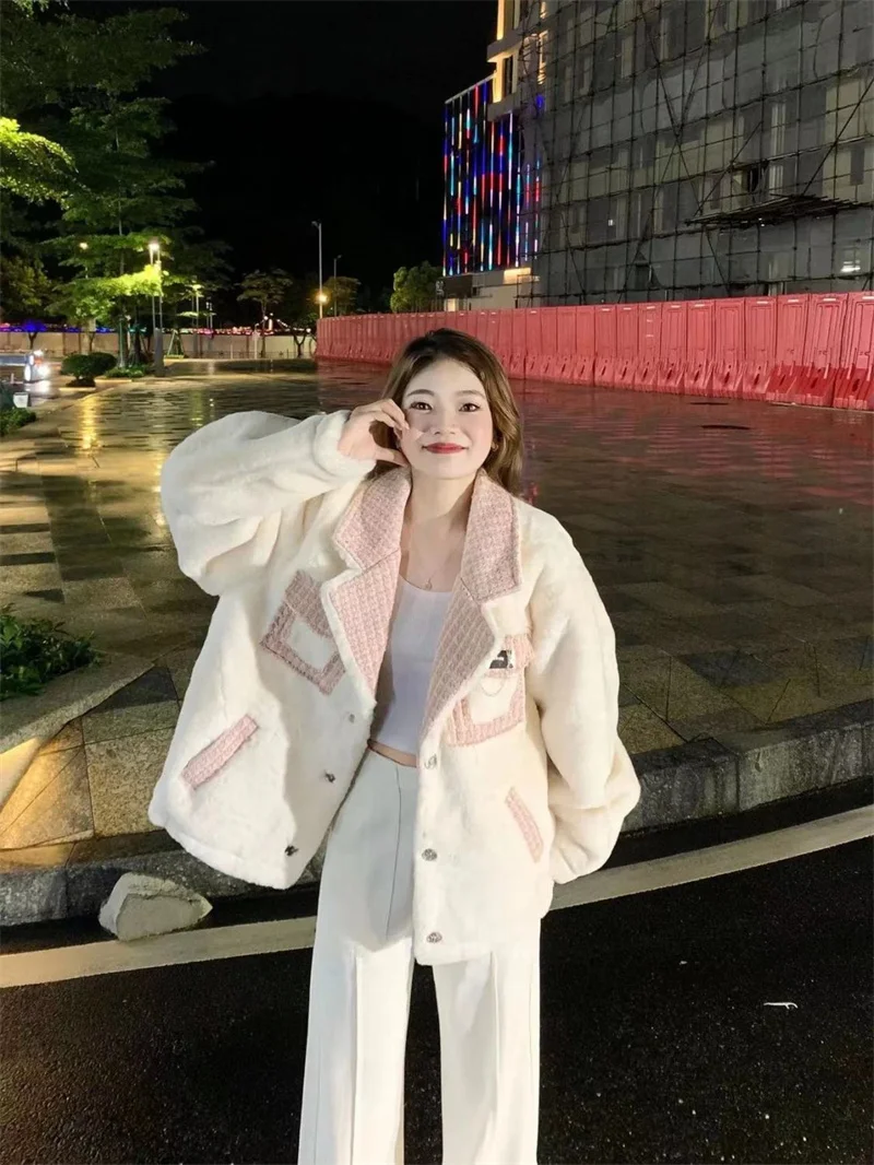 2023 New Autumn and Winter Pink White Lamb Fleece Small Fragrance Spliced Coat for Women's Loose and Fashionable Versatile Top