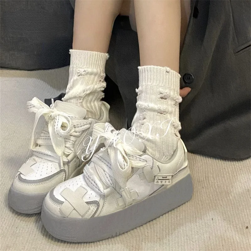 

SHANPA Korean Fashion White Sports Shoes for Women Round Toe Trendy Flat Platform Casual Sneakers Outdoor Ladies Designer Shoes