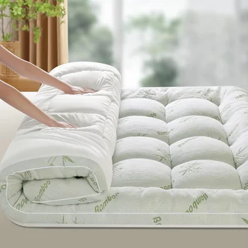 Ultra-Soft Bamboo Mattress Topper, Cooling Pillow-Top Pad with Deep Pockets, Breathable Cover for Hot Sleepers