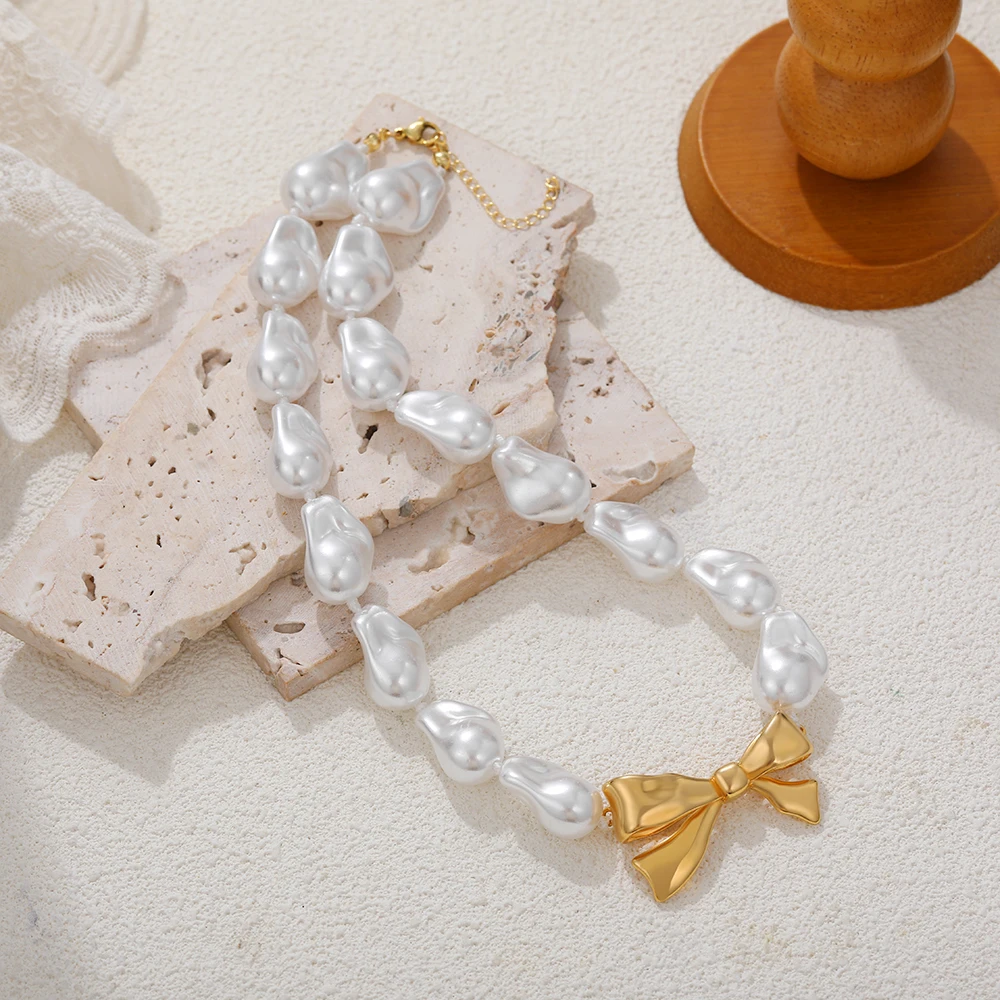 Elegant Irregular Baroque Pearl Bow Necklace for Women Handmade Weave Gold Color Bowknot Pearls Temperament Choker Party Jewelry