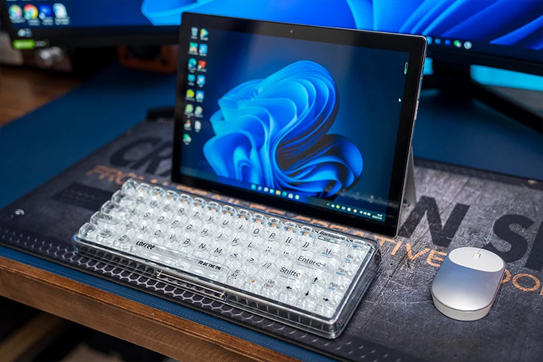 Ultraslim 2-IN-1 Tablet PC, 12th Gen Intel Core i7, 16GB RAM, 512GB SSD, 13