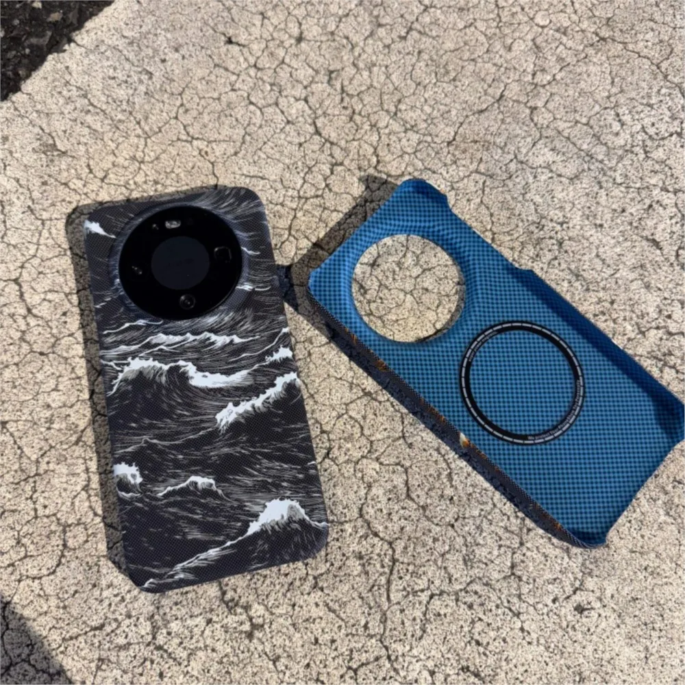 Luxury Frameless Carbon Fiber MagSafe-Compatible Wireless Charging Case with Heat Dissipation Technology