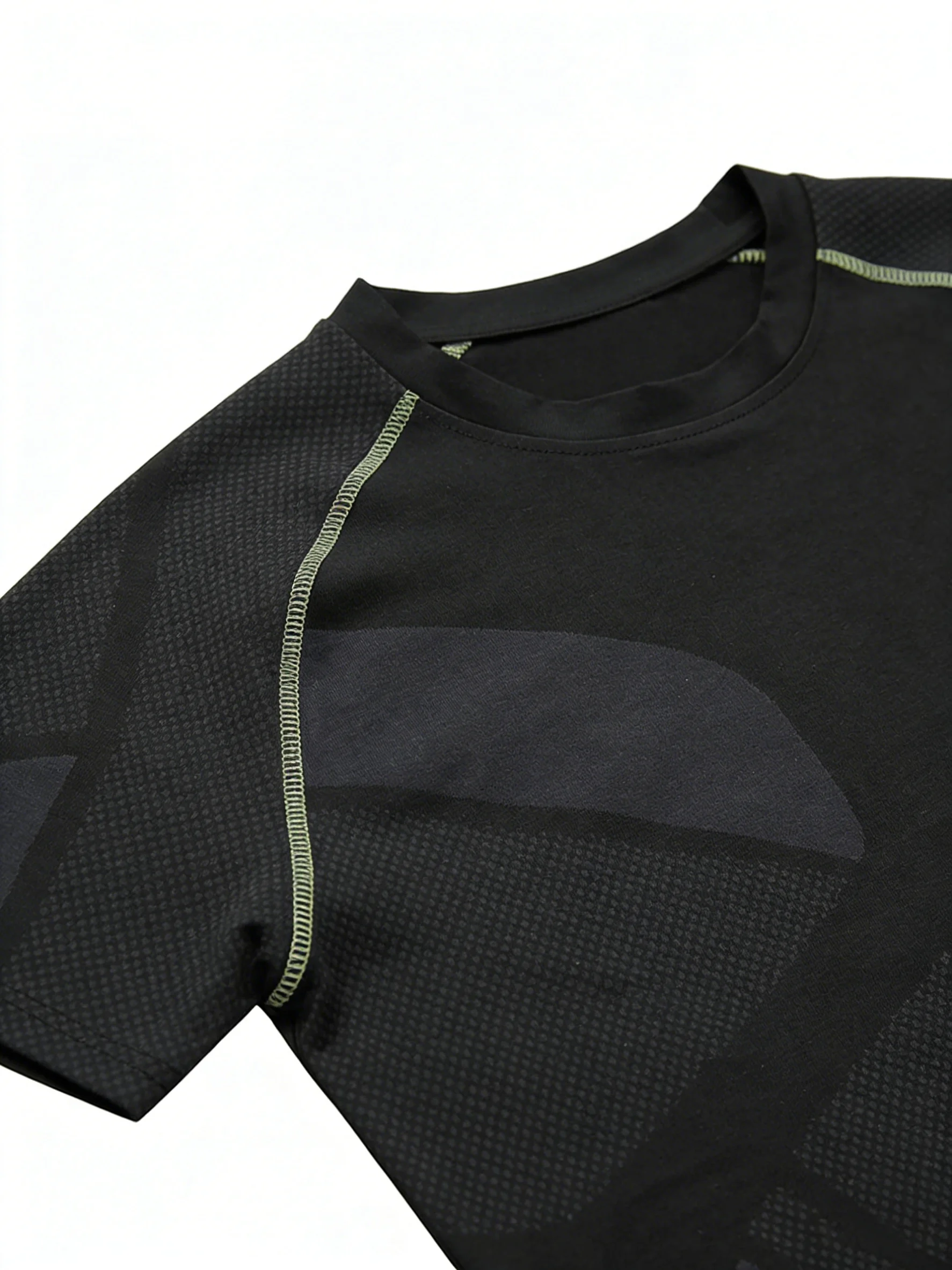 New Men's Running T-Shirt Short Sleeve Gym Workout Shirts Fitness Shirts Men's Jogging Sportswear Summer Quick Dry Tees 4