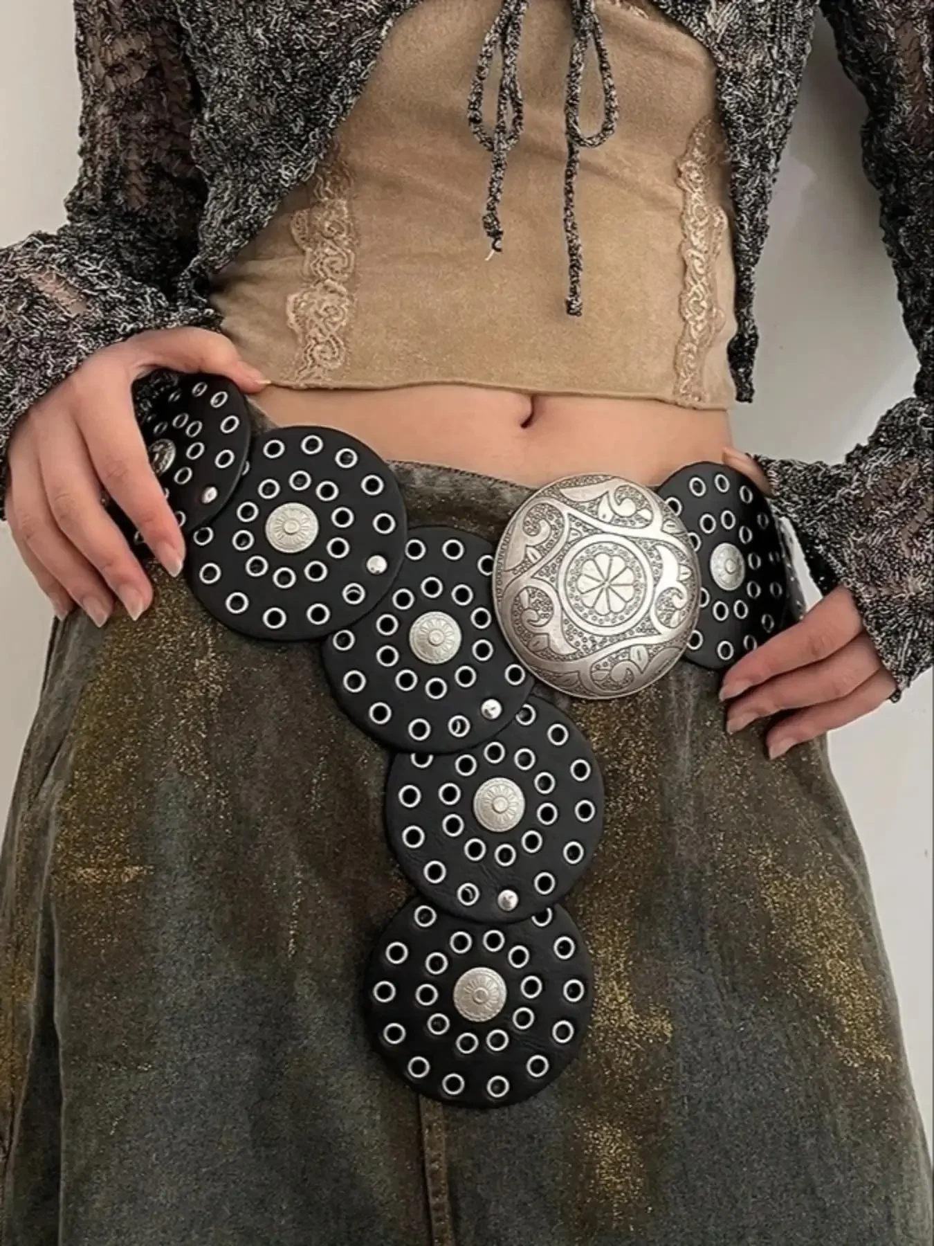 Frauen gürtel Spice Girl Y2K Harajuku Stil Vintage Niet Patchwork Design Breite Gürtel Für Frauen High Street Faux Leder Bund – Detail 1