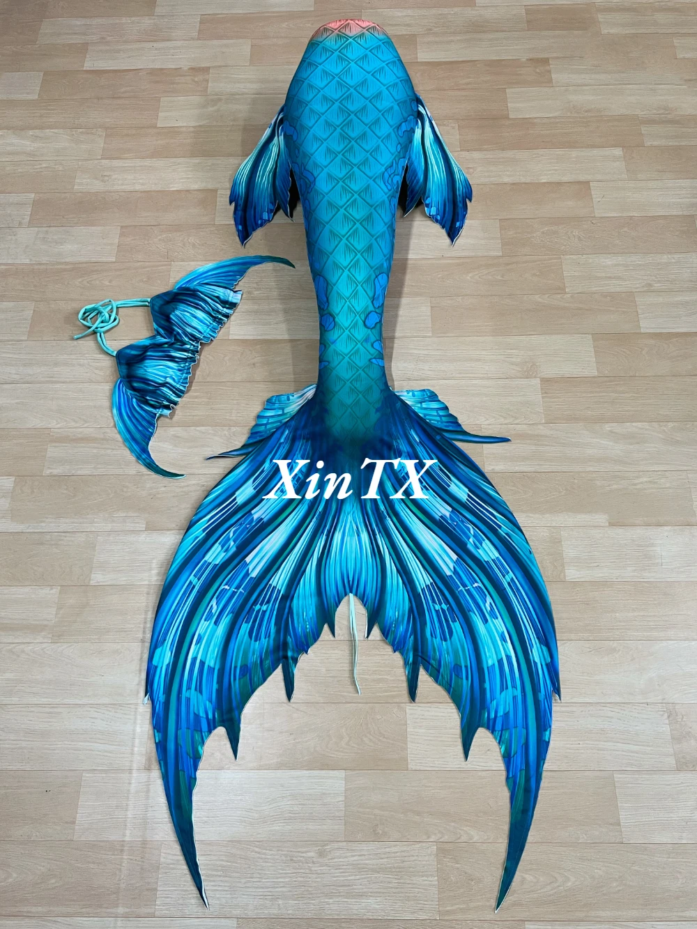 女性のためのマーメイドテール水着、水泳可能な水着、ビーチ、砂