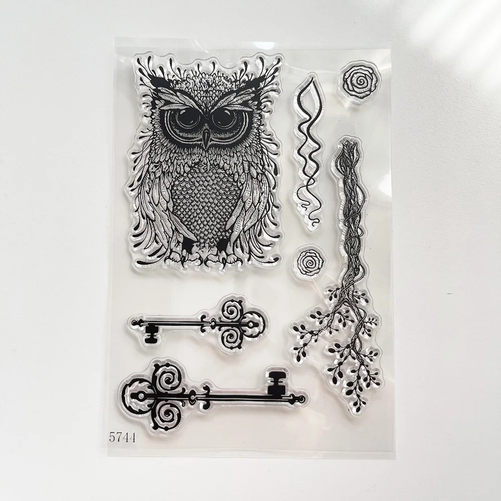 

Owl and Key 2024 Clear Rubber Stamps Silicone Stamp for Card Making Album Photo DIY Scrapbooking Decorative Craft Supplies