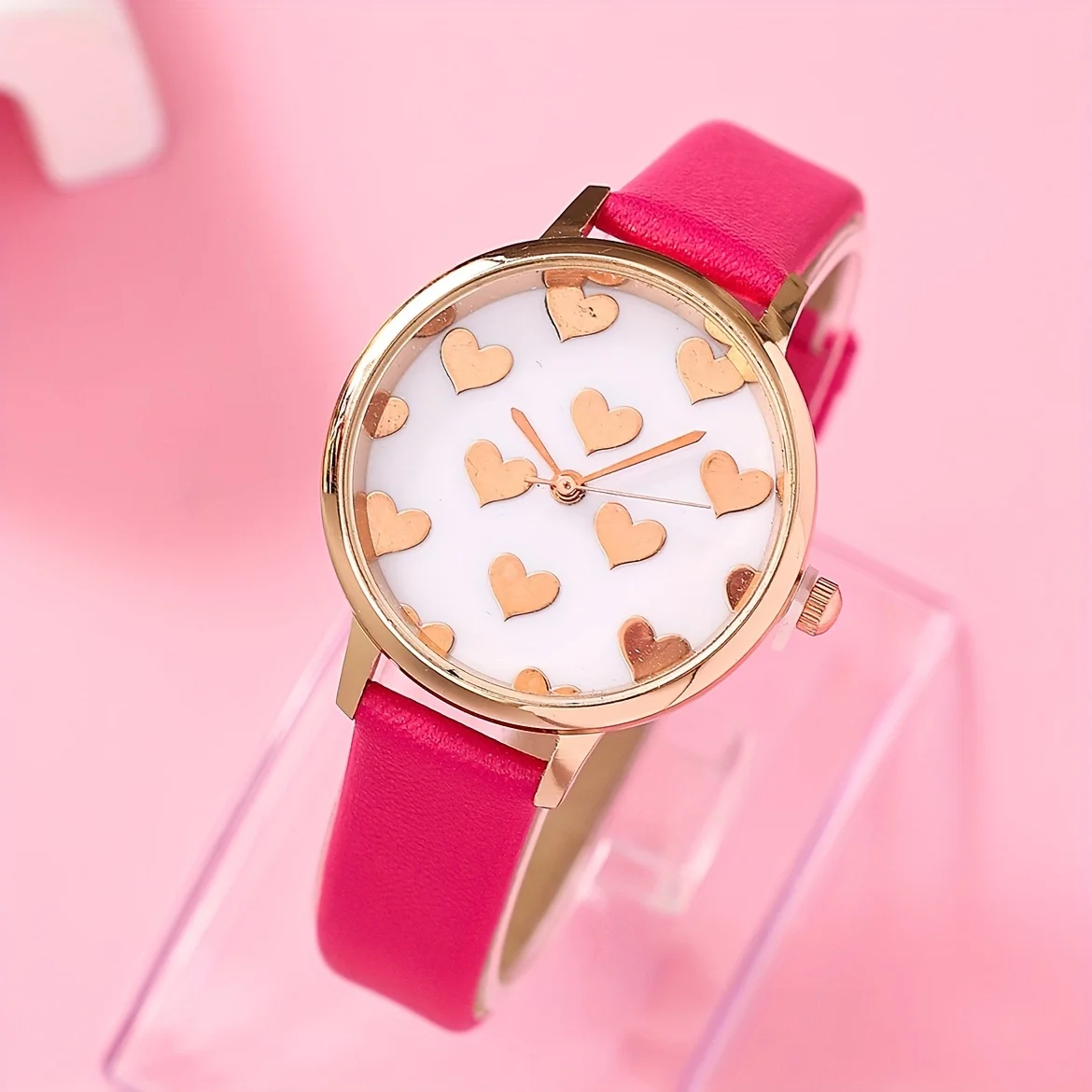 

Minimalist Round Watch Women's Peach Heart Cute Watches Elegant Synthetic Leather Strap Wrist Watch