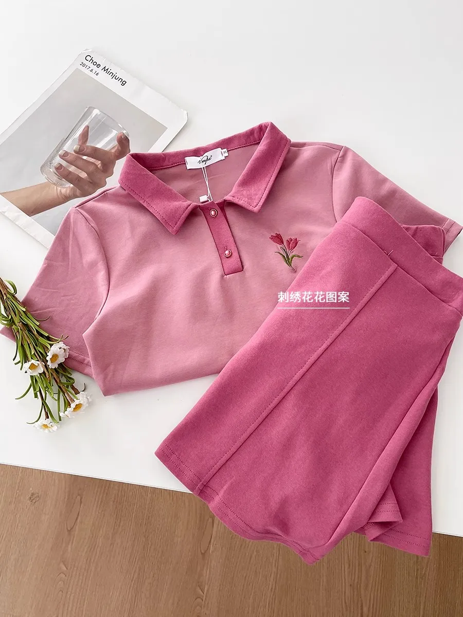 

Pink flower embroidered POLO collar top+ high waisted short skirt set