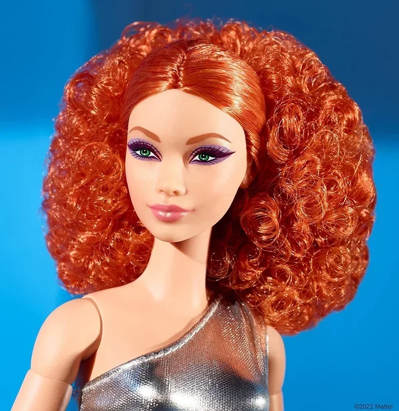 Muñeca Barbie original con apariencia de firma, rojo pelo rizado