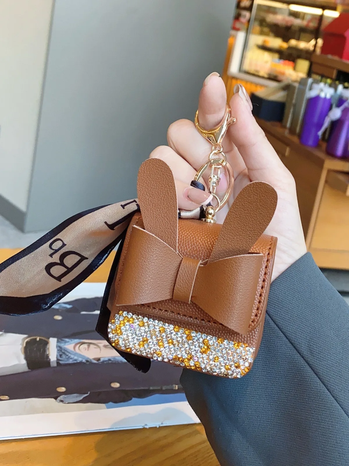High Luxury New Fashion Internet Celebrity PU Bag with Diamond Keychain Earphone Bag Pendant, Zero Wallet, Portable 3