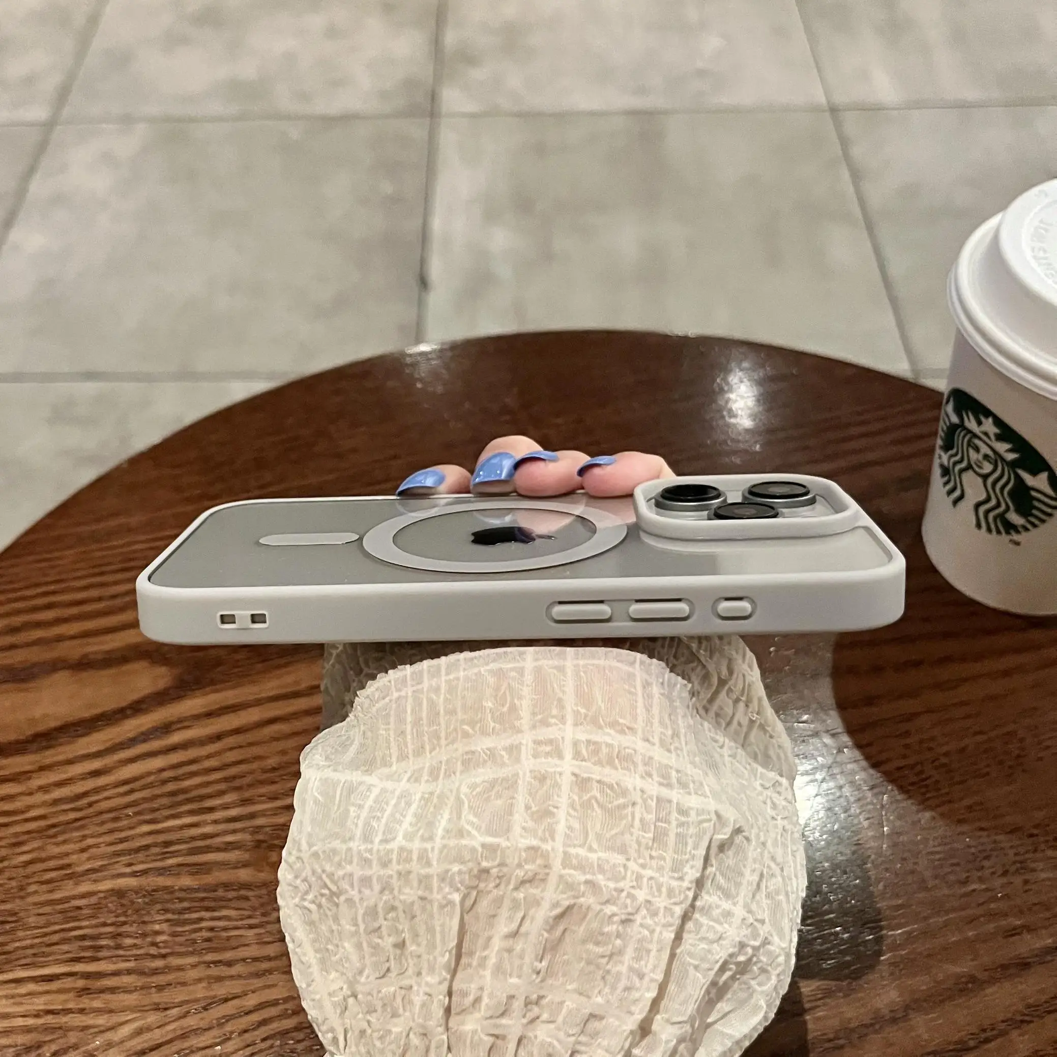 Deluxe Magnetic Clear Wireless Charging Case with Shockproof Protection