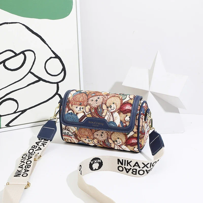 thumbnail image 1 of Bolso de hombro de marca de lujo de diseñador de moda VC para mujer, bolso cruzado con patrón de osito de peluche para mujer, bolso de señora con correa de hombro ancha, 1 of 5