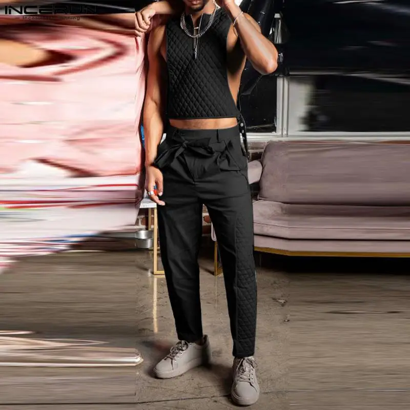 

Комплект INCERUN мужской из 2 предметов, Лоскутная майка без рукавов, на молнии, с круглым вырезом и брюки на шнуровке, уличная мода, Модный повседневный костюм, 2024