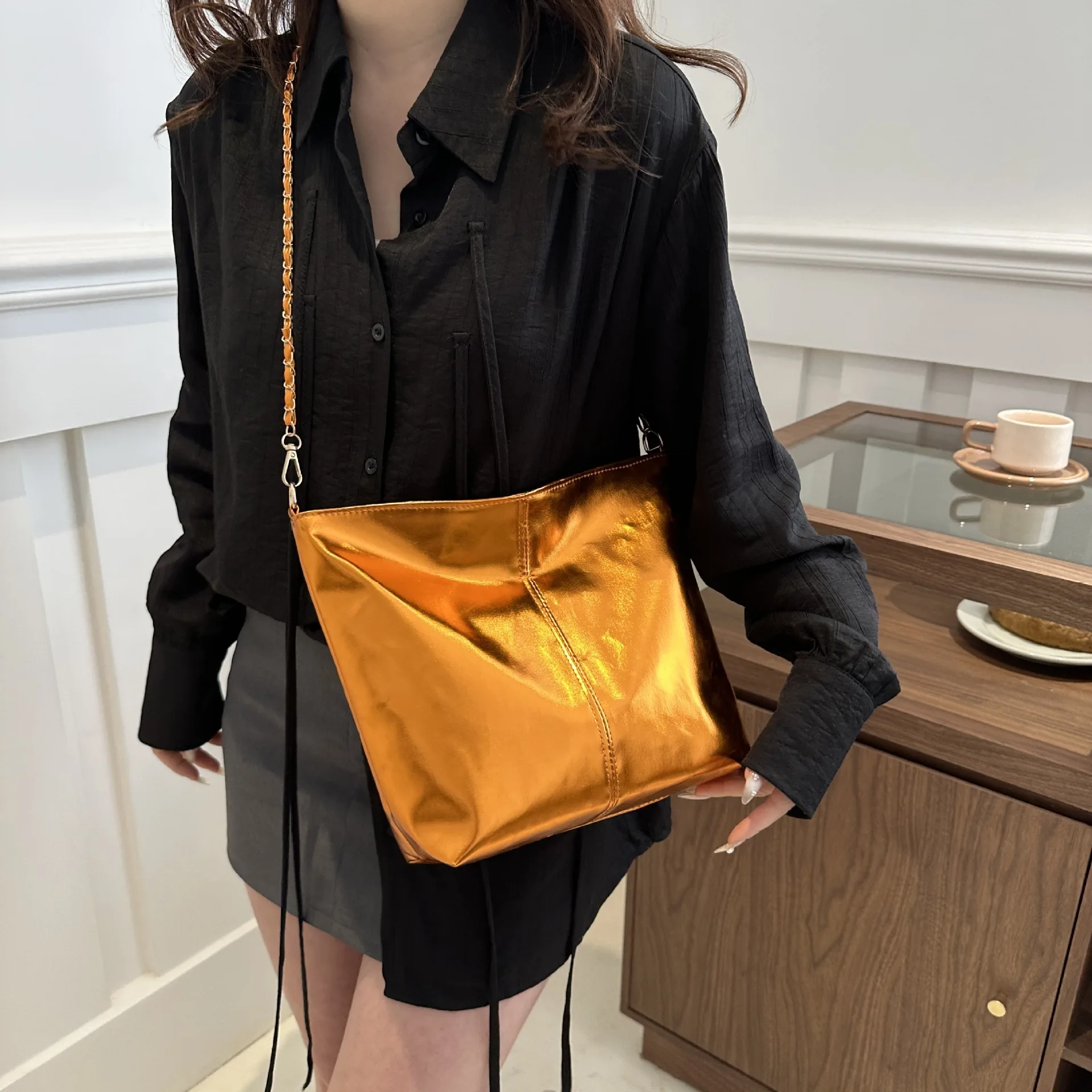 PU Leather Handags Shiny Casual Female Purse Girls Shoulder Bags Glossy Tote Bags for Women Fashion High Capacity Shopping Pouch