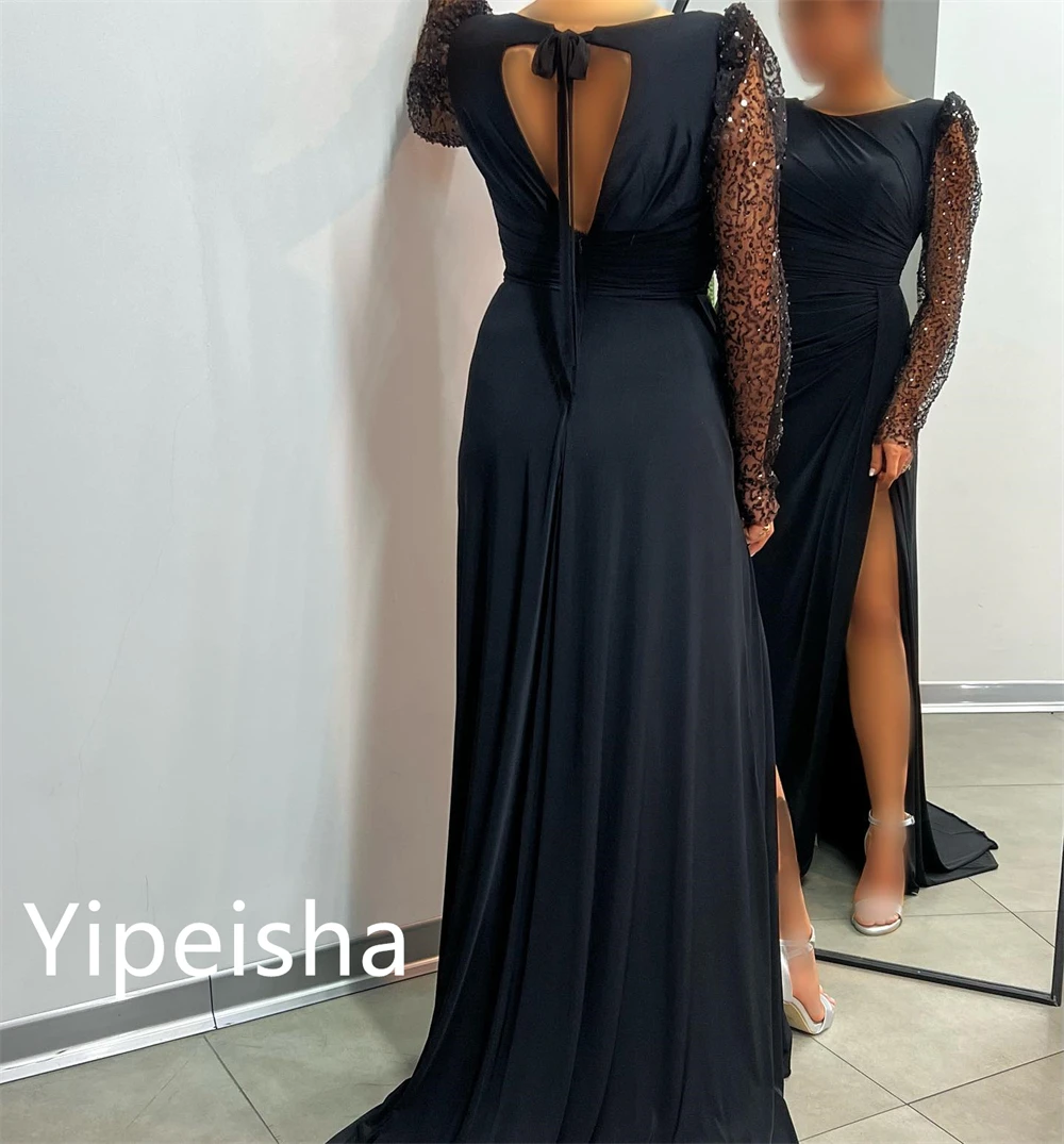 Рисунок 5 - Простое модное вечернее платье-футляр