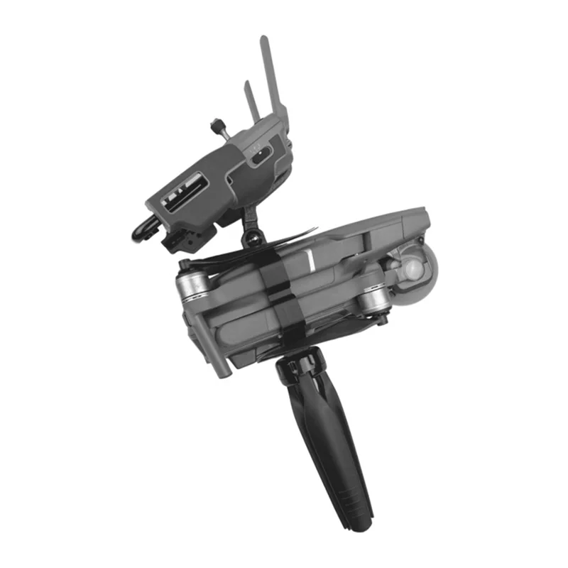 Mavic 2 équipé du kit de modification, utilisé comme stabilisateur portable pour caméra.