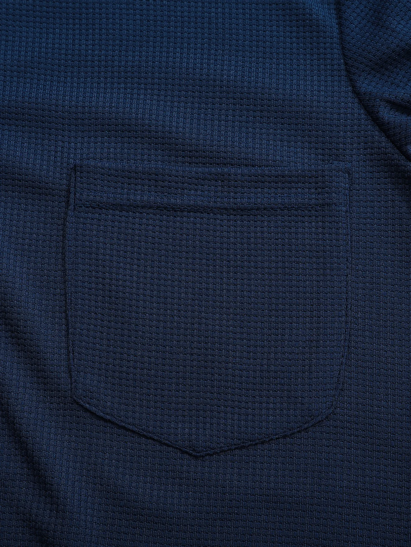 PlatiNum T-shirt fabric detail
