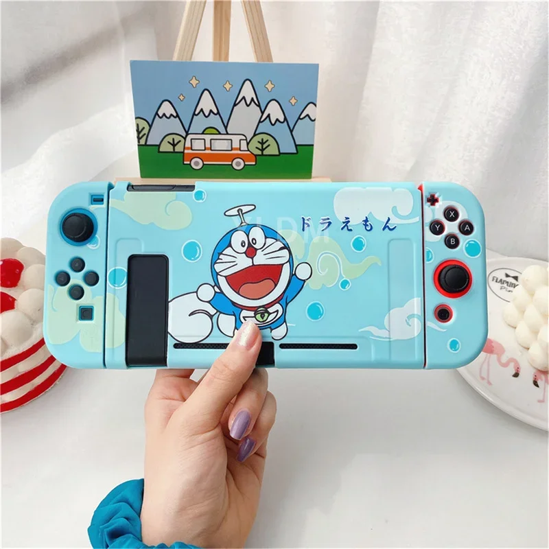 Nintendo Switch Lite （本体）+ドラエモンケース ドラえもん ポーチ（SWITCH Lite用）｜サイバーガジェット