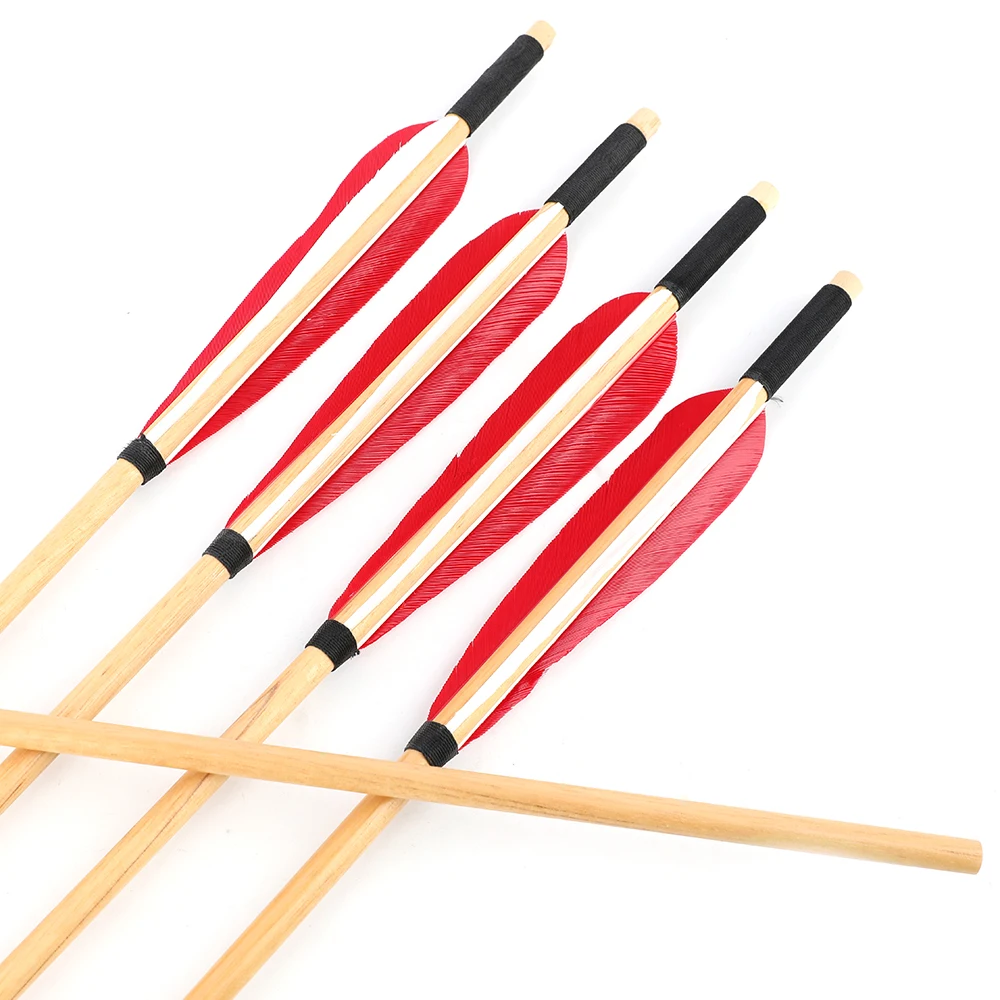 Flèche traditionnelle en bois / plumes naturelles 5 / longueur 31,5