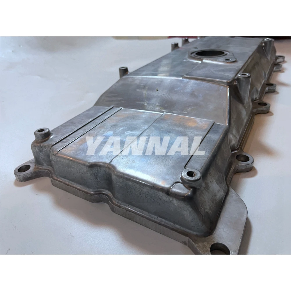

4HK1 Valve Chamber Cover For Isuzu Excavator Engine