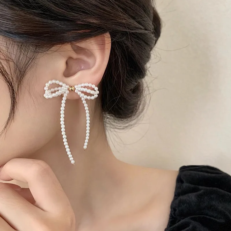 2023 New Arrival Light Luxury Tassel Long Imitation Pearl Bow Dangle Earrings For Women Fashion Elegant Jewelry Gifts