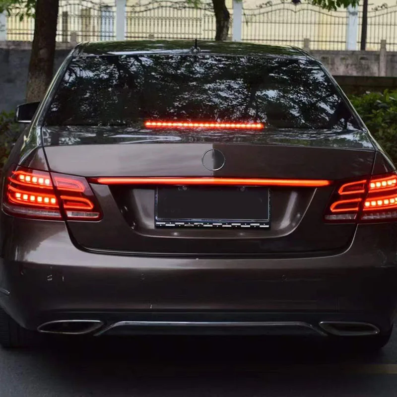 

For benz E class W212 2014-2016 Led Taillight Through cross lamp parts Rear LED Lamp taillight High quality taillight