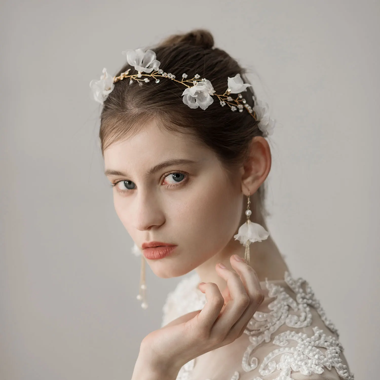 

O338 Elegant Wedding Bridal Headband Yarn Flower Beading Handmade Brides Bridesmaid Headpiece Women Marriage Accessories