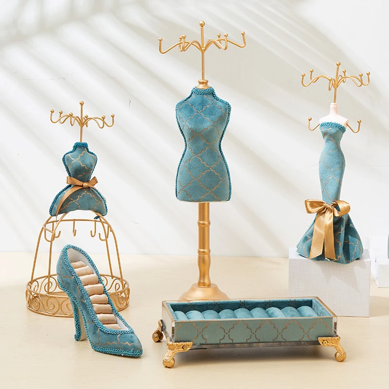 

European Retro Jewelry Rack Luxury Peacock Blue Velvet Earring Storage Rack Mannequin And High Heels Jewelry Frame Wedding Gift