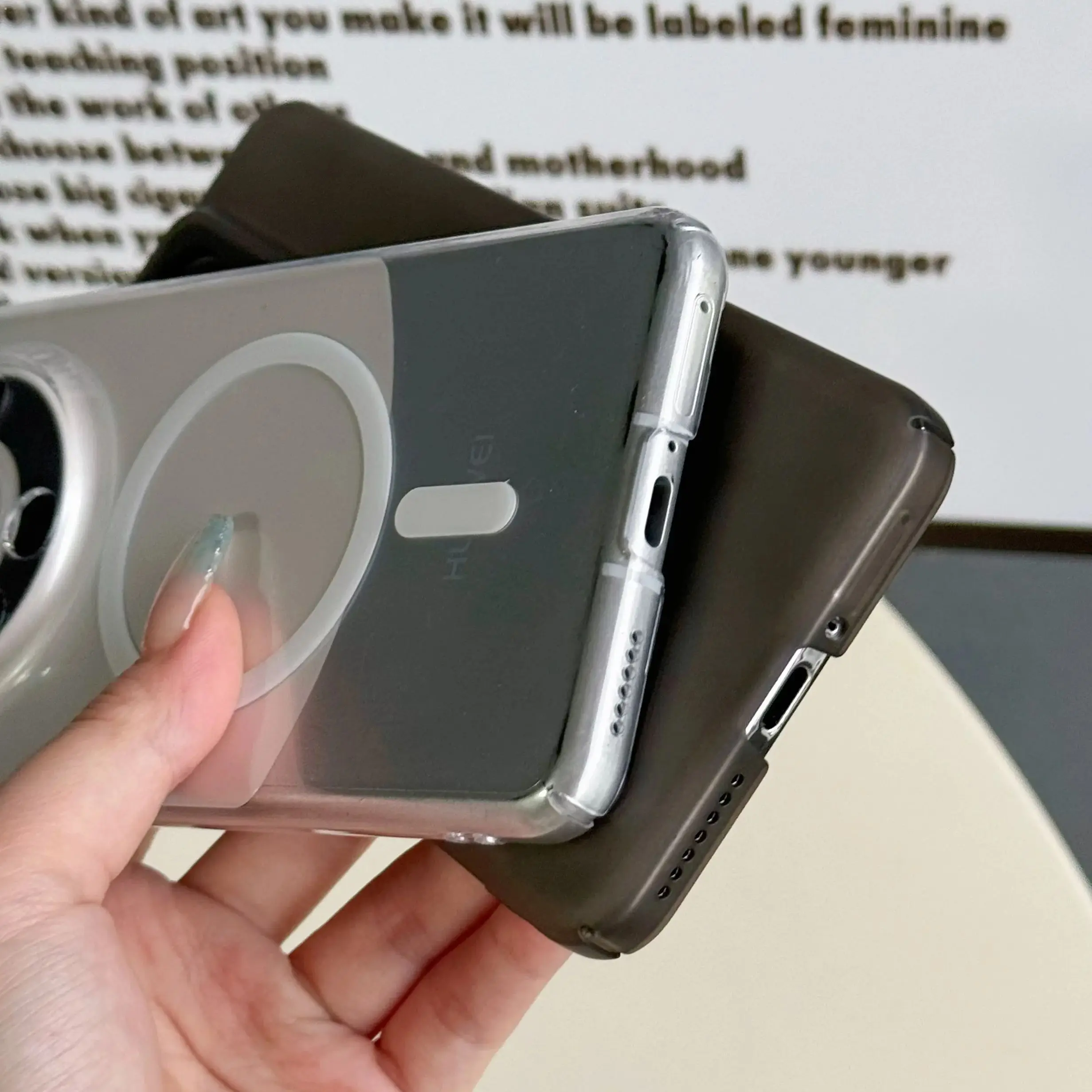 Matte Transparent MagSafe-Compatible Wireless Charging Case - Premium Hard Cover