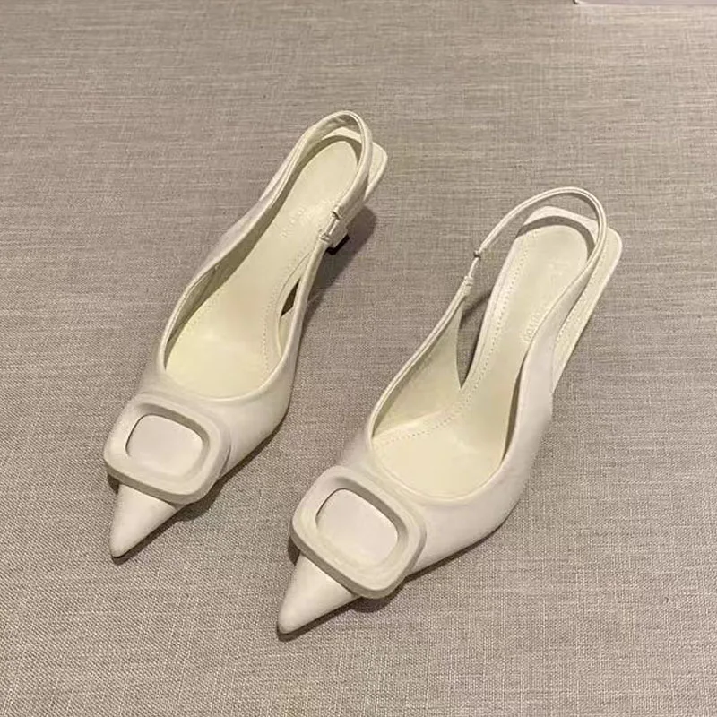 

Туфли-лодочки женские с ремешком на пятке, модные элегантные туфли на шпильке, заостренный носок, высокий каблук, офисные сандалии, белые, на осень