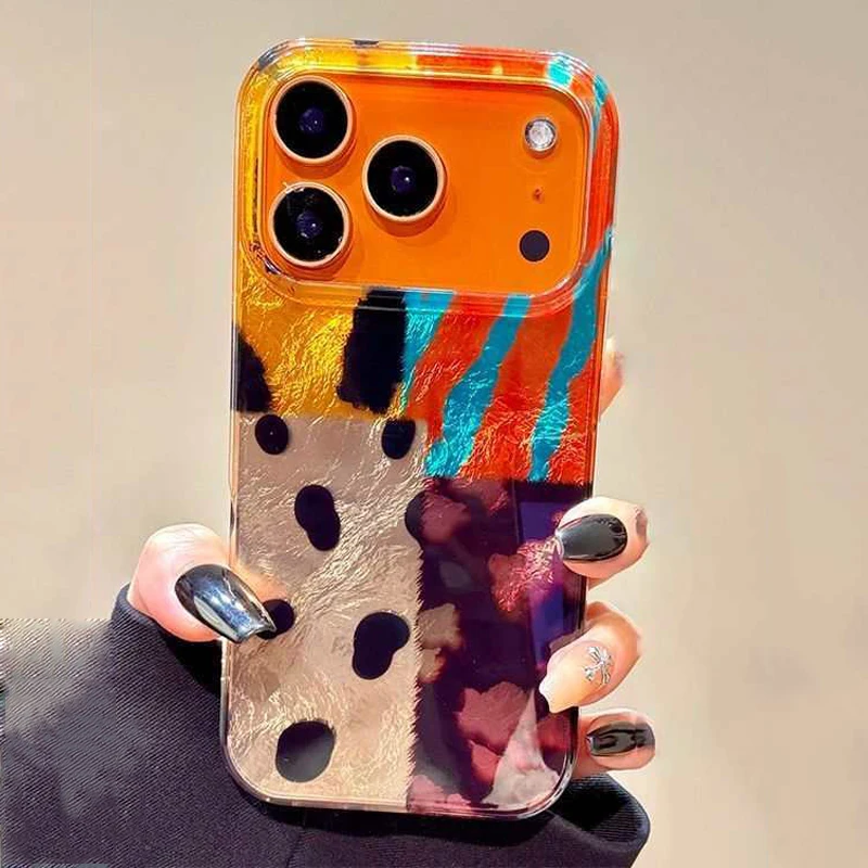 Retro leopard pattern phone case front view