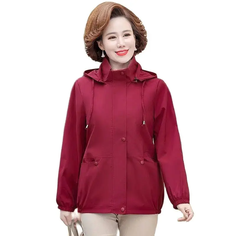 

2024 New Spring Autumn Jacket Middle-Aged Elderly Women's Coat Loose Casual Short Hooded Windbreaker Outerwear Female Tops