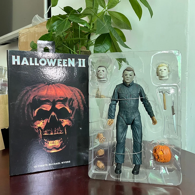 NECA Michael Myers Figurka z dynią LED Halloween Ultimate Figurka