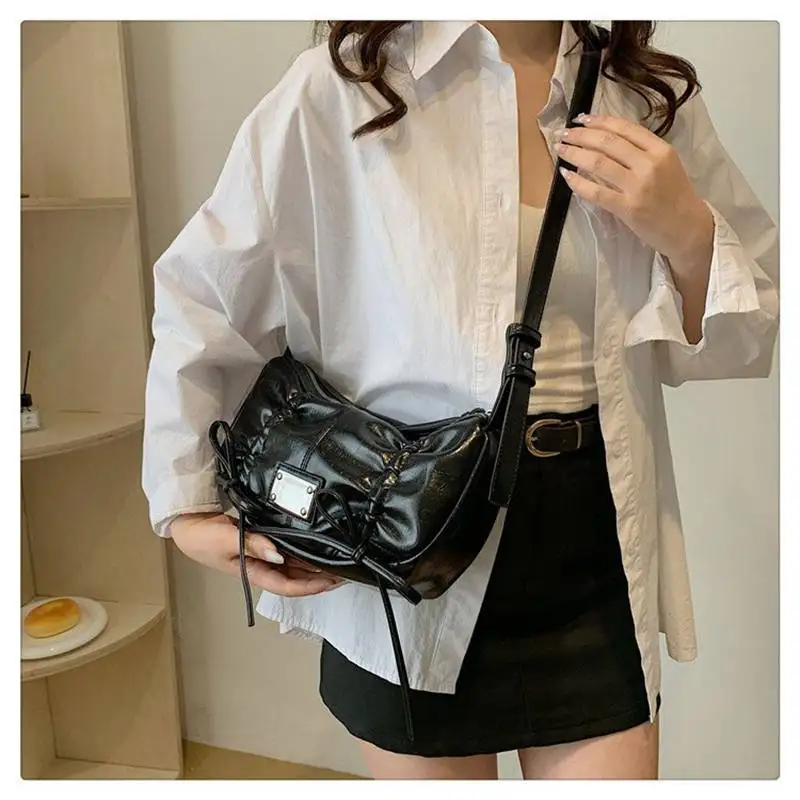 Designer Women's Bandage Bow Bag Korean Niche Fashion Casual Shoulder Underarm Bag 2024 Drawstring Strap Large Capacity Handbag