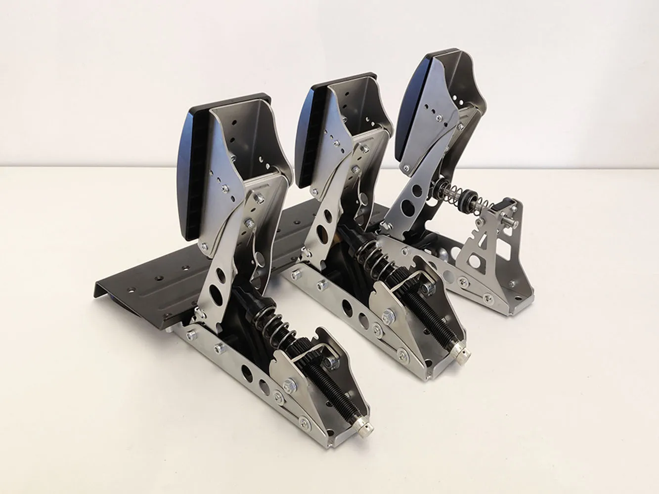 【お得セット!】Fanatec DD+Wheel+Pedals Fanatec ClubSport DD (12 Nm) + Formula V2.5 X Wheel + CSL 2-Pedal