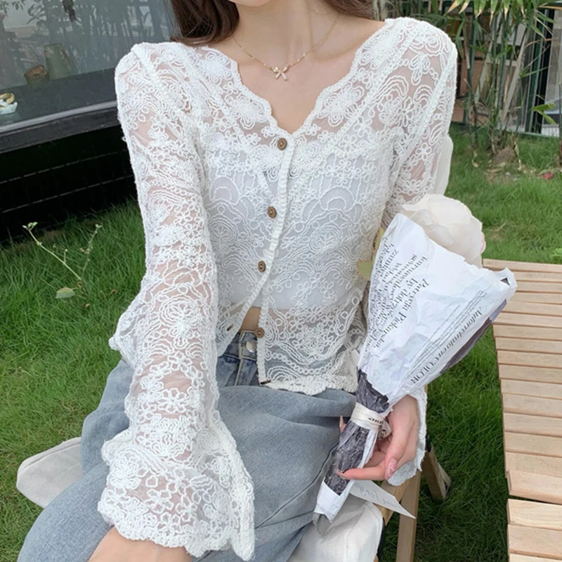 Autumn Korean version Super Immortal Hook Flower Lace White Shirt Women's Thin Design Sense Small Academy Style Hollow out Shirt 2023 new summer shorts shirt men beach super hot print korean version loose couple luxury design thin polo neck short sleeve set