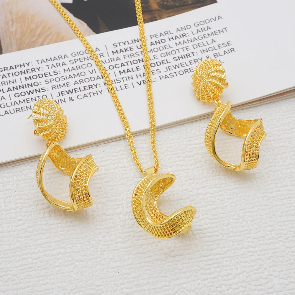 Hanging Earrings Gold Color Irregular Metal Drop Earings for Women Vintage  Fine Jewelry 2021 Sector Statement Earring - AliExpress