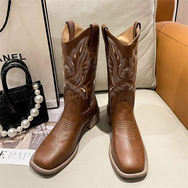 Versatile square head thick heel medium tube cavalry boots women's long tube embroidery vintage Cowboy boot