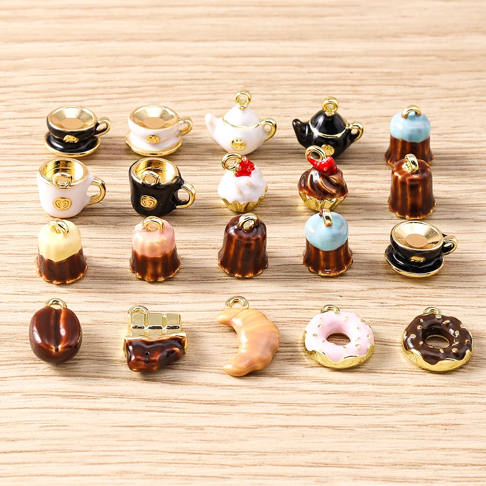 Tusember 5 Stück Niedliche Teekanne Kaffeebohnen Donuts Charms Kaffeetasse Kuchen Anhänger Perlen Passend für Original-Armbänder Damenschmuck Geschenk