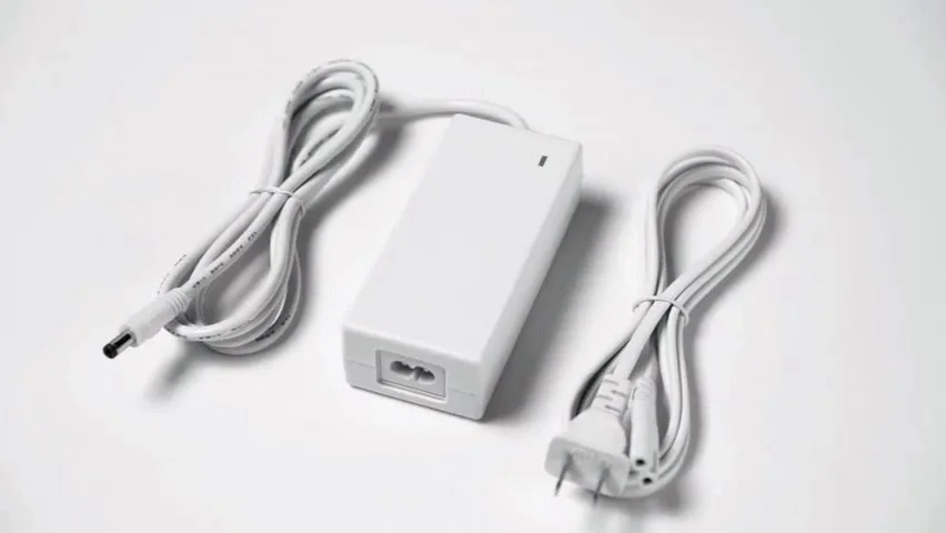 Cricut本体　収納ケース 電源アダプター付き Cricut本体 収納ケース 電源アダプター付き
